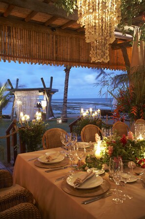 Serveert ontbijt, lunch, Braziliaanse gerechten, uitzicht op de zee 