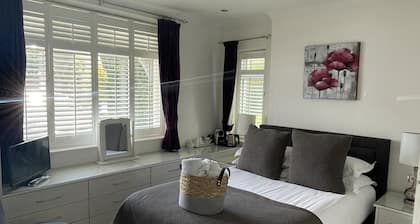 Grosvenor Lodge Guest House