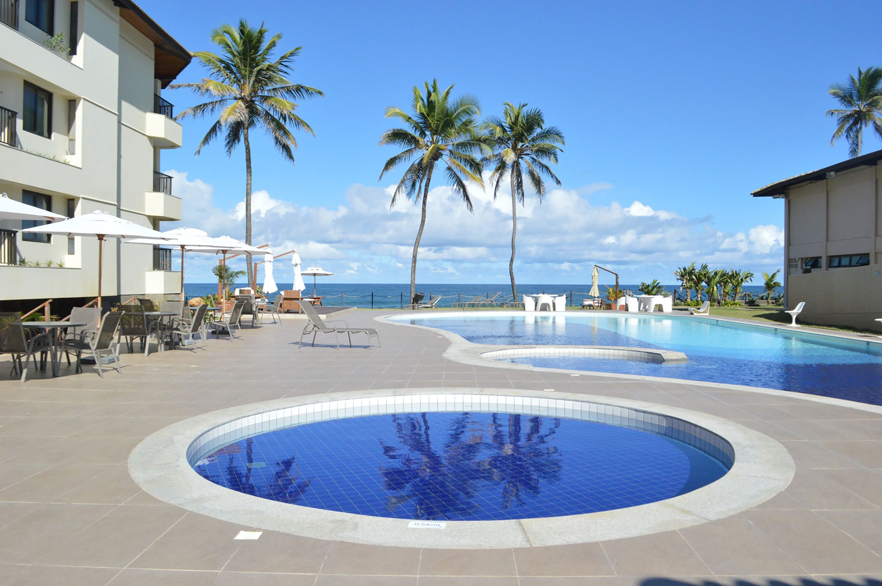 6 outdoor pools, open 7:00 am to 7:00 pm, pool umbrellas