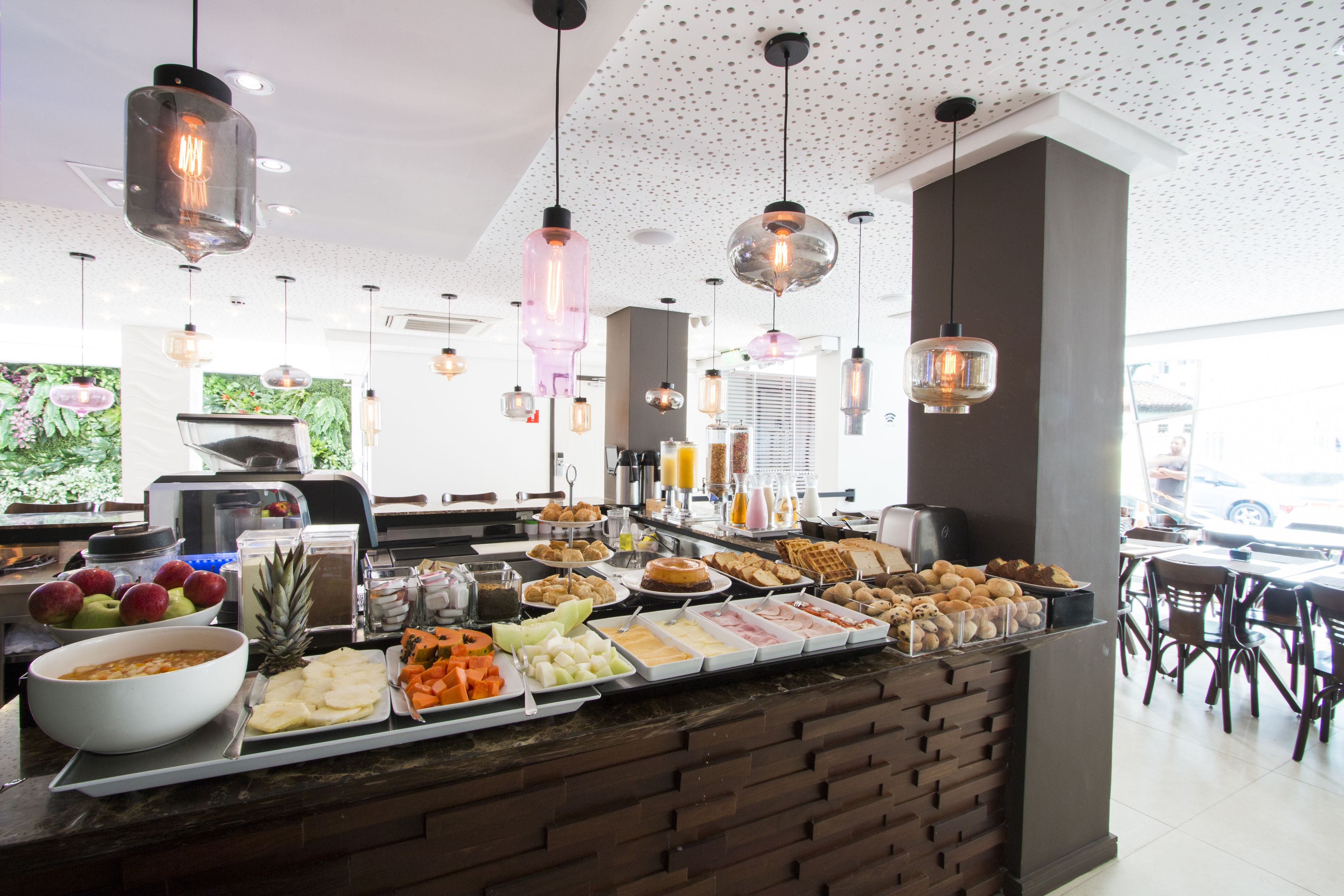 Daily self-serve breakfast (BRL 35 per person)