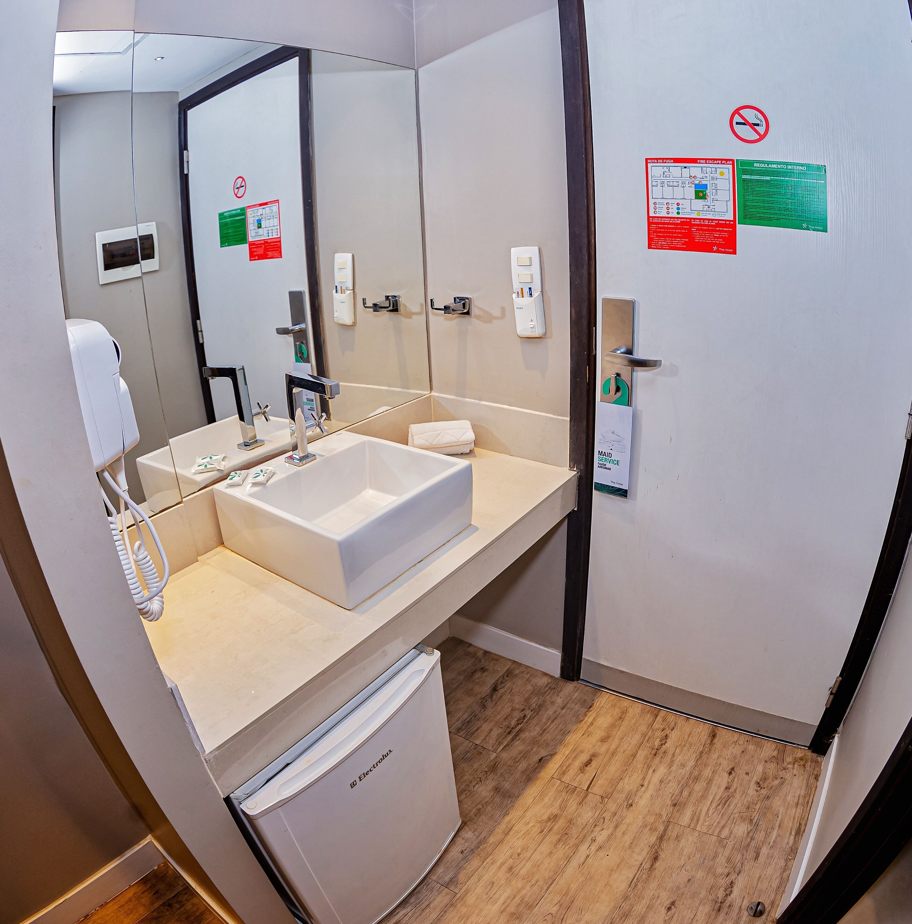 luxury room | minibar, blackout curtains, soundproofing, free wifi