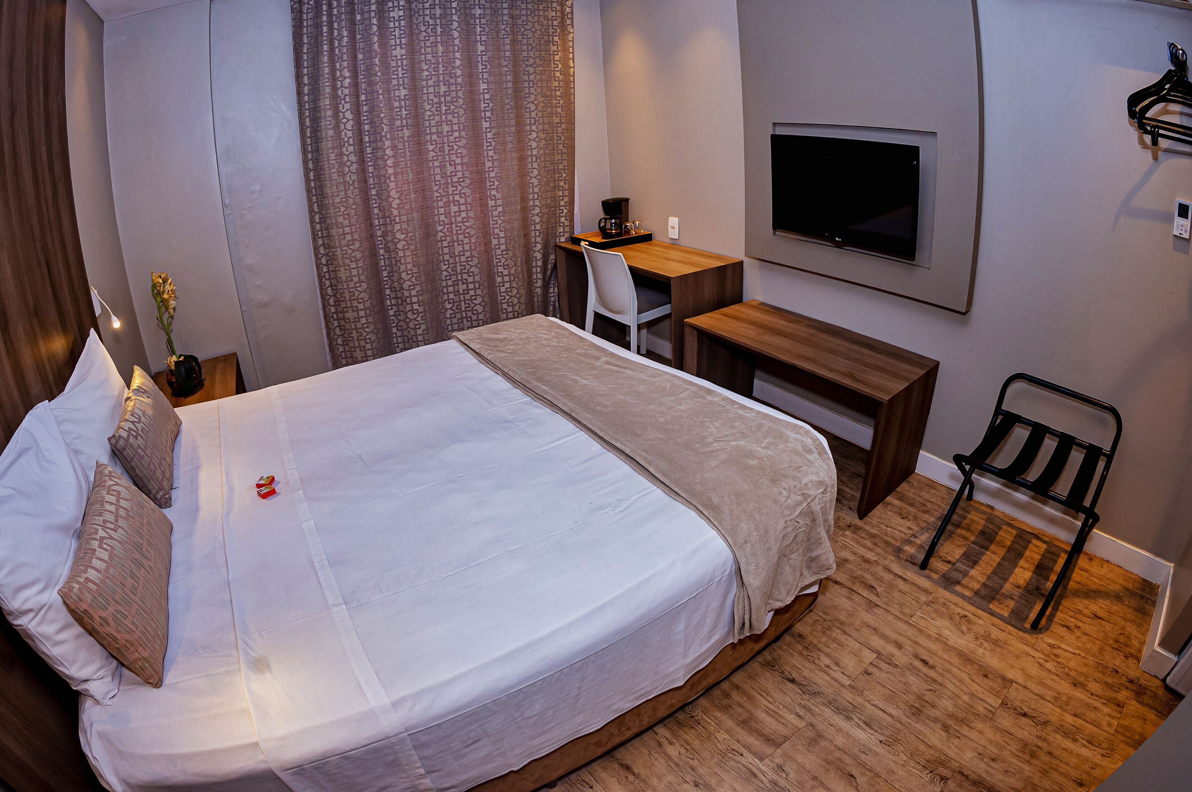 luxury room | minibar, blackout curtains, soundproofing, free wifi
