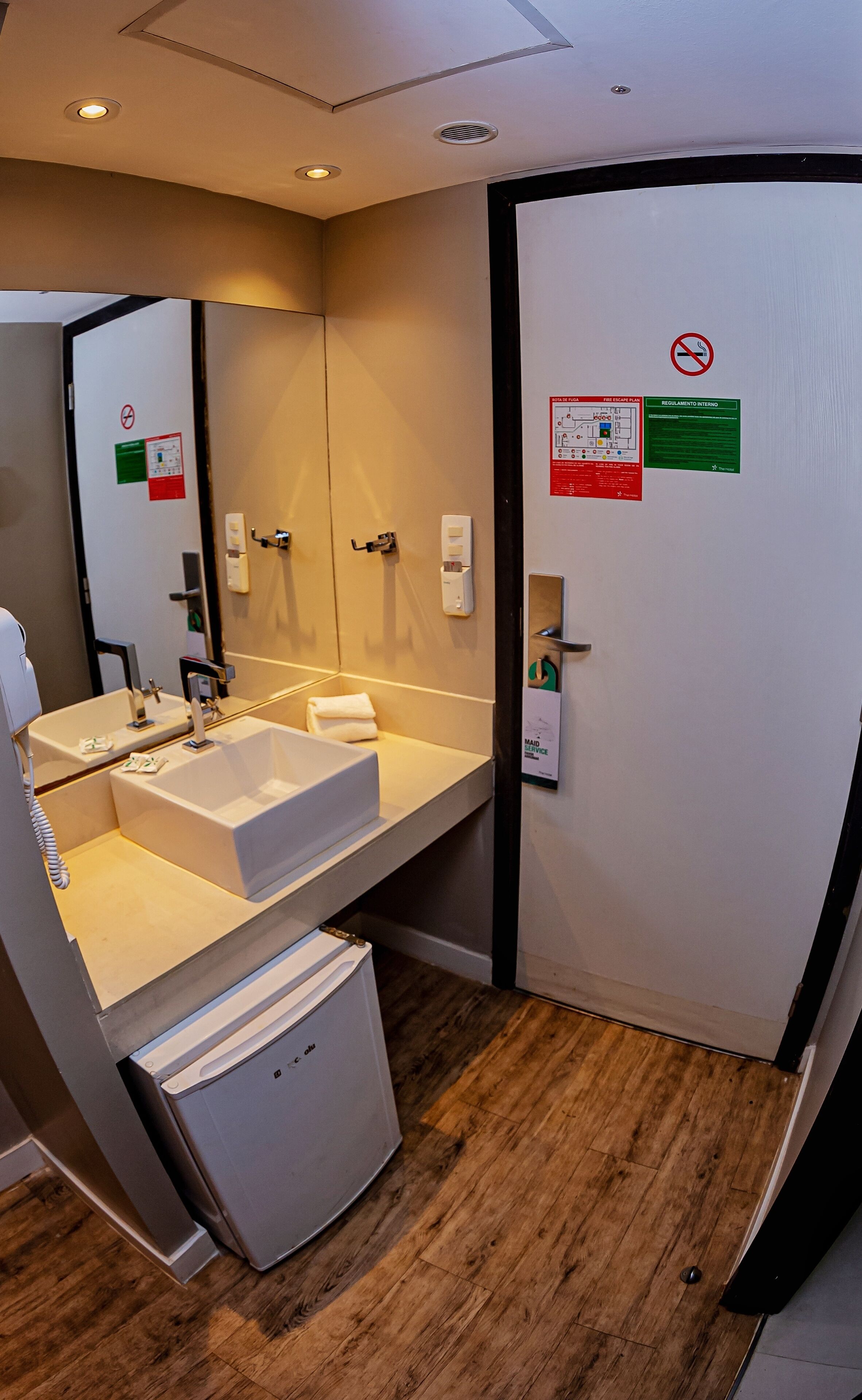 luxury room | minibar, blackout curtains, soundproofing, free wifi