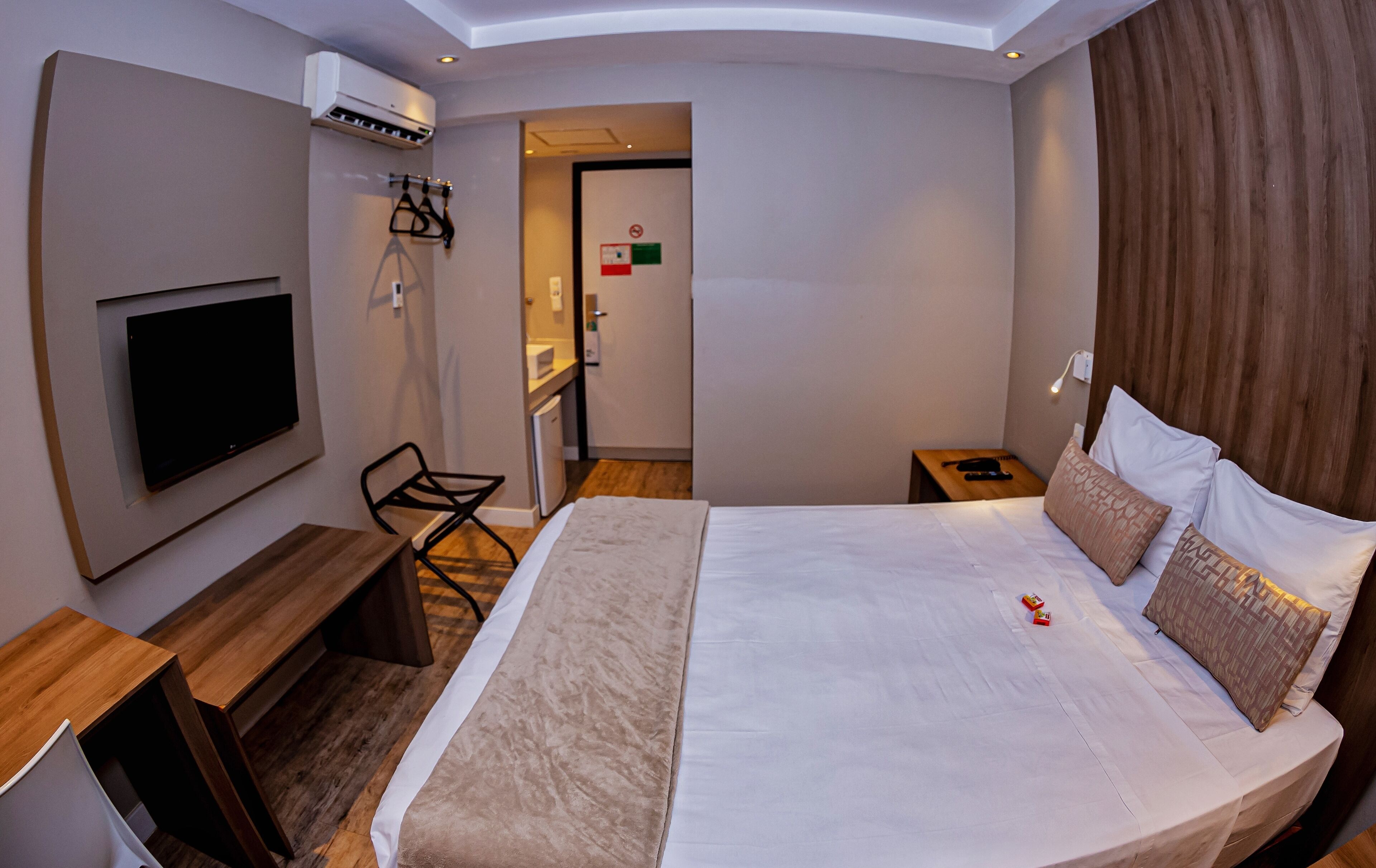 luxury room | minibar, blackout curtains, soundproofing, free wifi