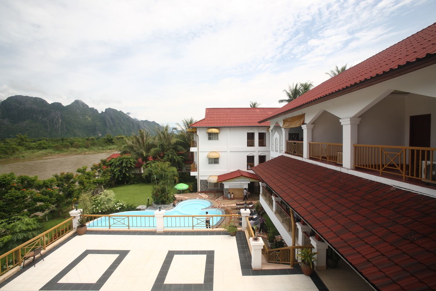 Deluxe Double Room, 1 Queen Bed | Balcony