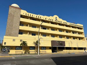 Front of property - Hotel Villa Cahita (Los Mochis)