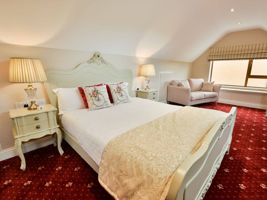 Premium bedding, pillowtop beds, in-room safe, individually decorated