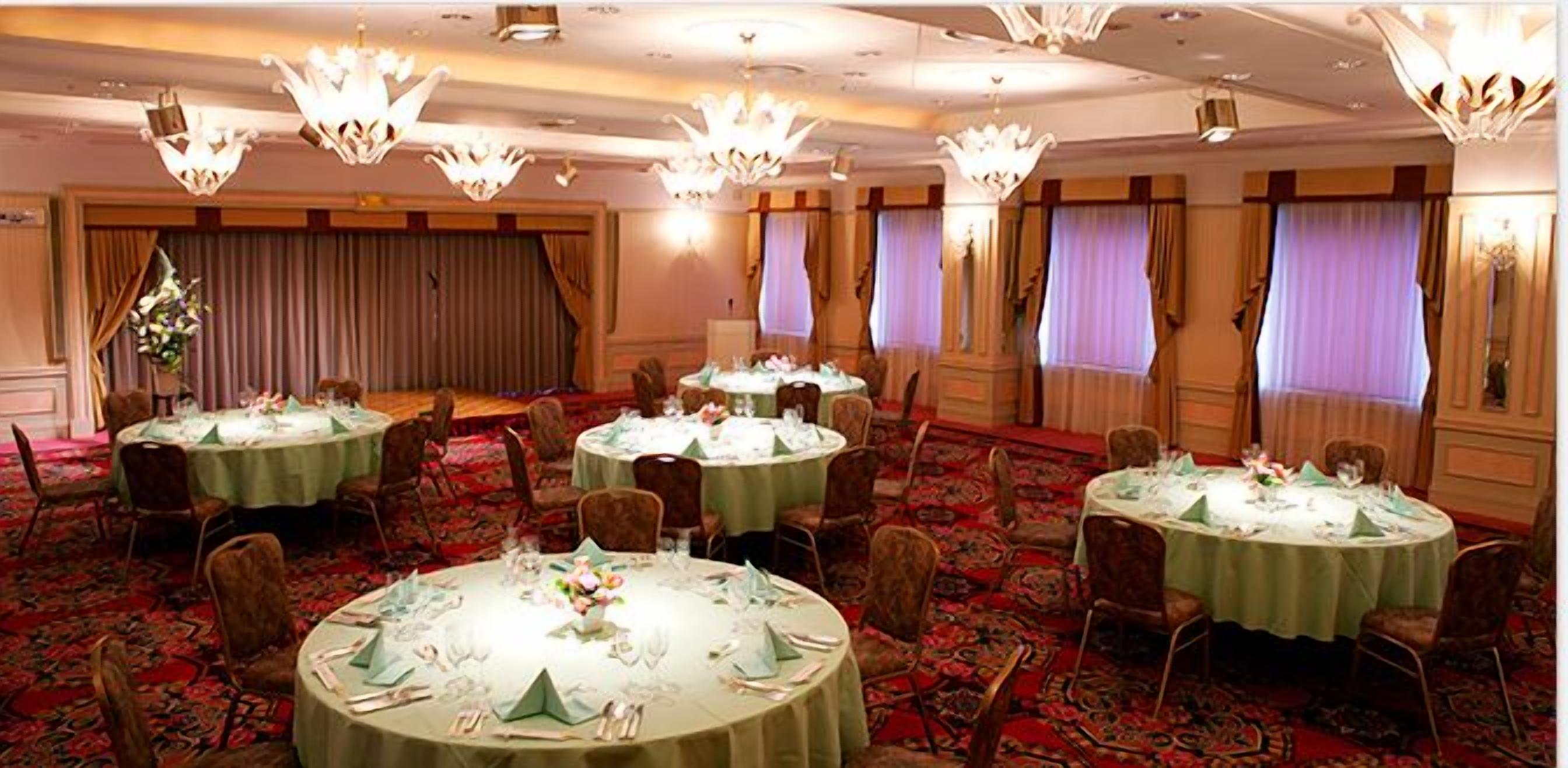banquet hall