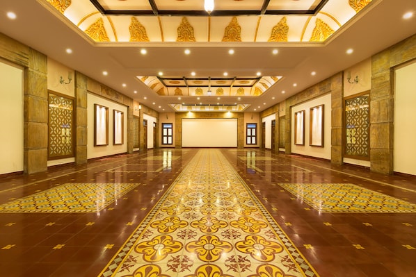 Meeting facility