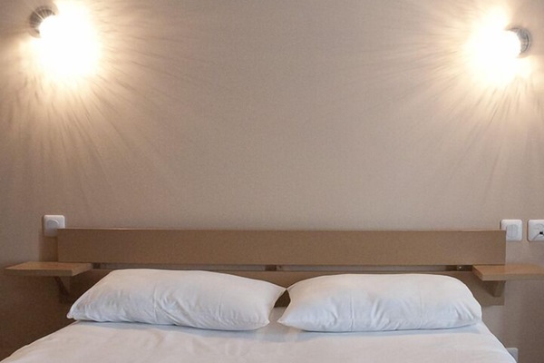 Comfort Double Room | Cribs/infant beds, rollaway beds, free WiFi, bed sheets