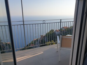 Front of property - B&B Il Canto delle Sirene (Furore)