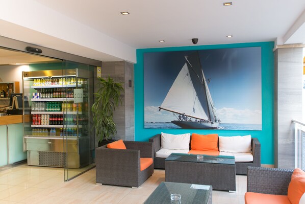 Bar (in der Unterkunft)