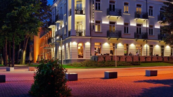 Front of property – evening/night
