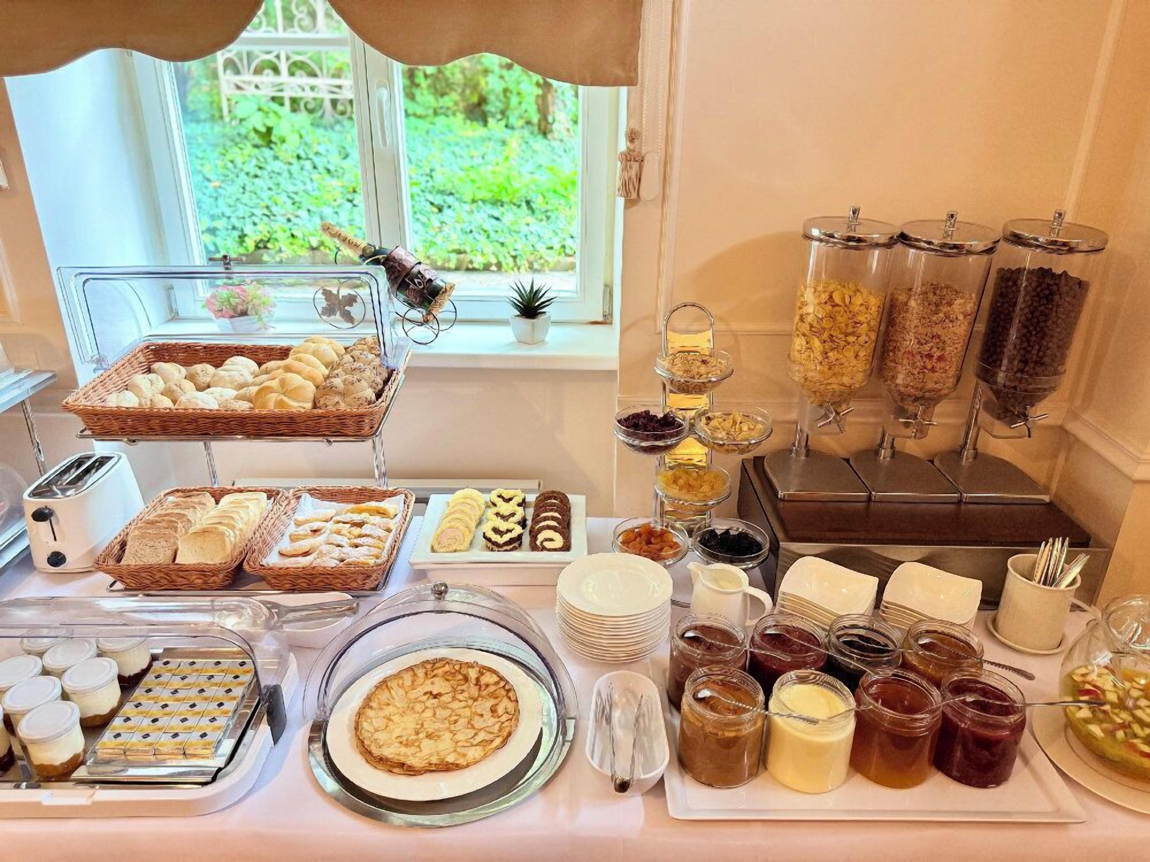 Bữa sáng buffet