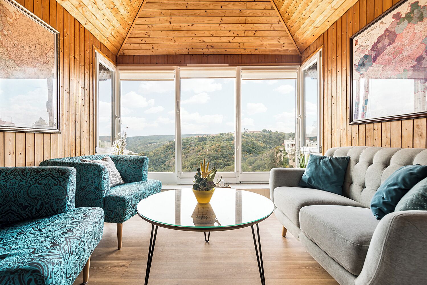 Penthouse | Premium bedding, in-room safe, free WiFi, bed sheets