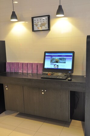 Business centre - Hotel Kyoto Base (Kyoto)