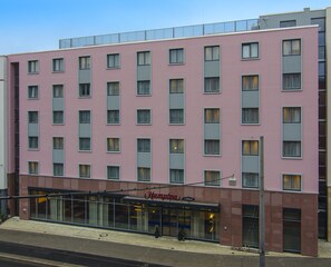 Front of property - Hampton by Hilton Nuremberg City Centre (Nuremberg)