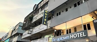 De UPTOWN Hotel @ SS2