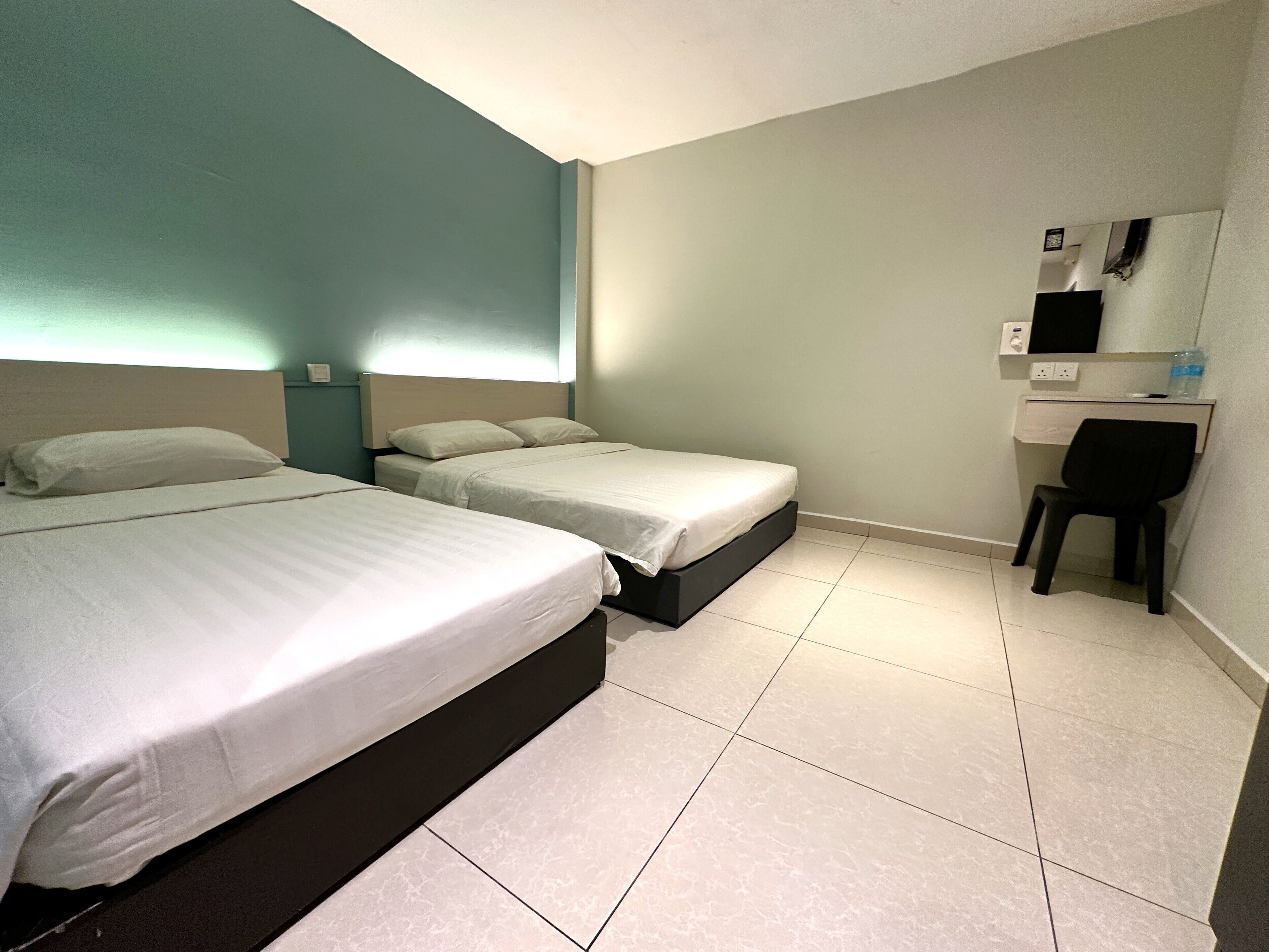 Photo - De UPTOWN Hotel @ SS2