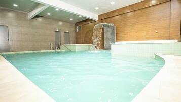 Indoor pool, 2 outdoor pools, pool umbrellas, pool loungers