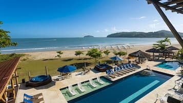Na praia