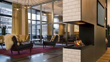 Lobby-Lounge