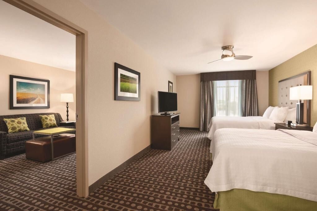 Hypo-allergenic bedding, rollaway beds, free WiFi, bed sheets