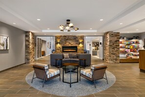 Lobby - Homewood Suites By Hilton Ankeny (Ankeny)