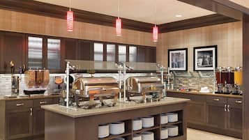 Free daily continental breakfast