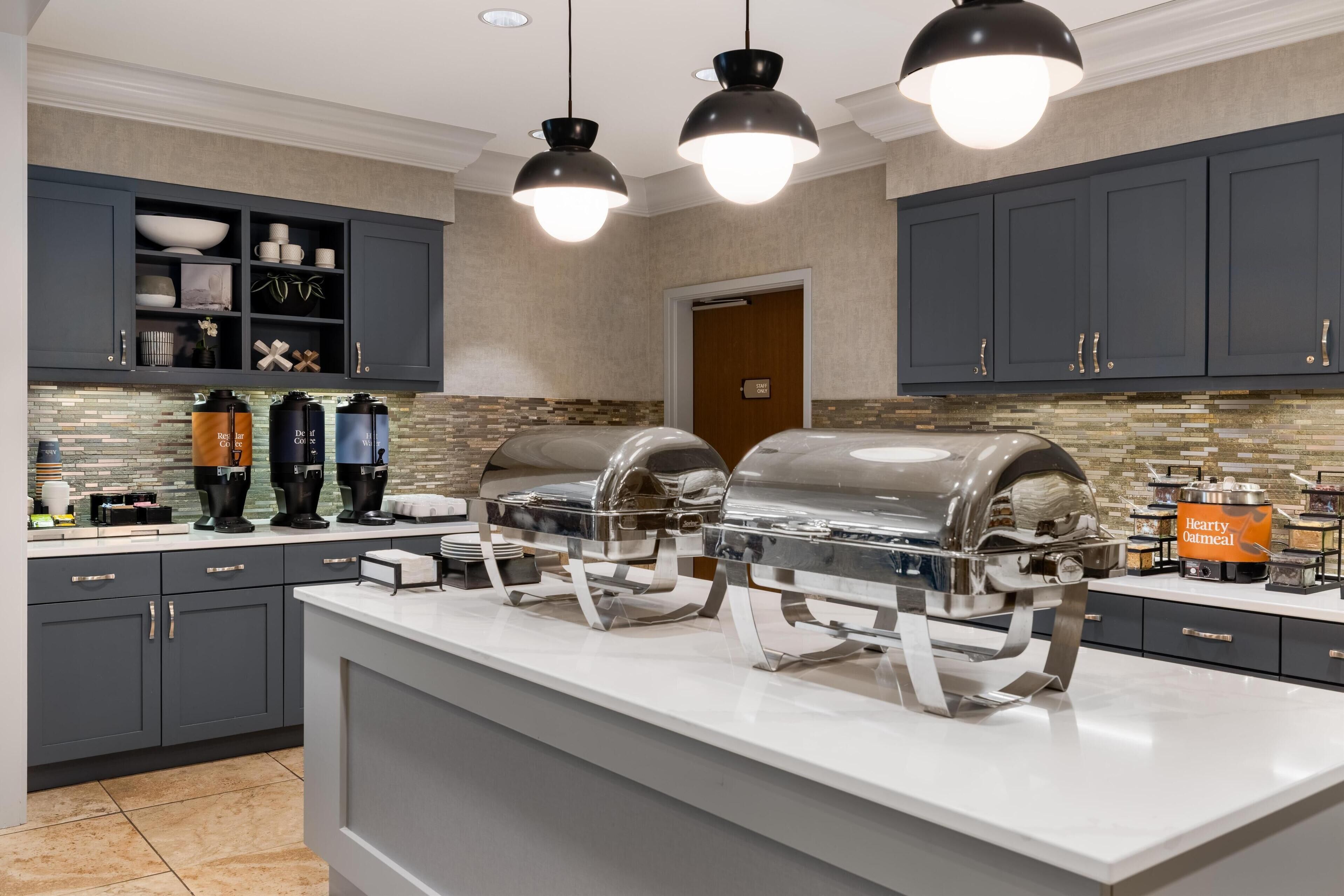 free daily continental breakfast