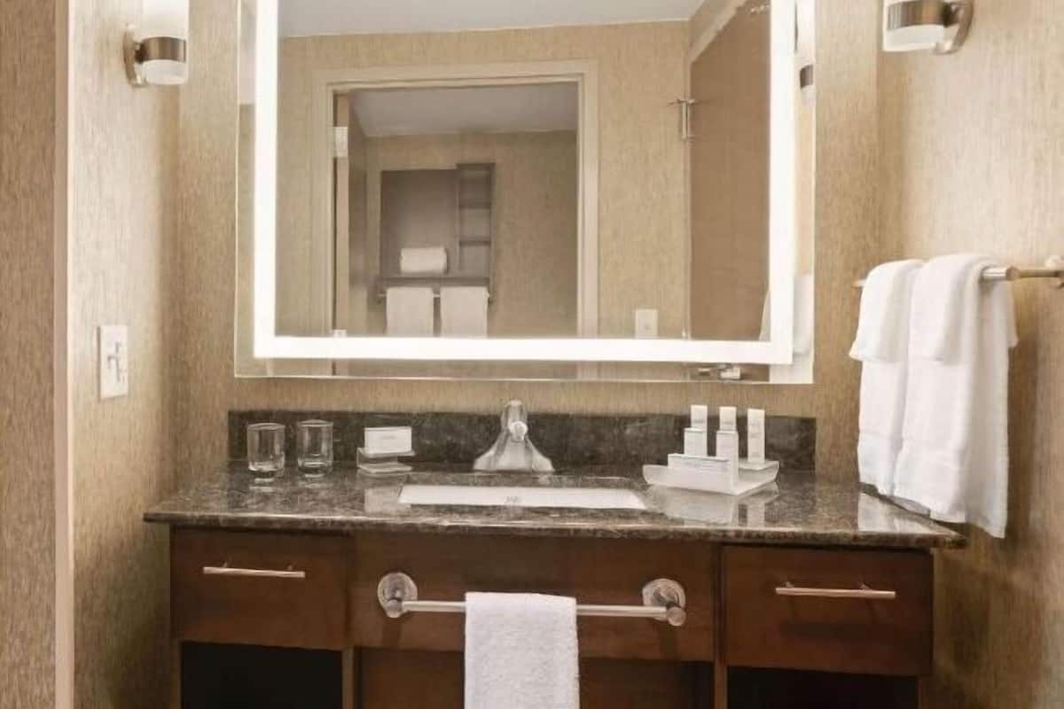 Free toiletries, towels