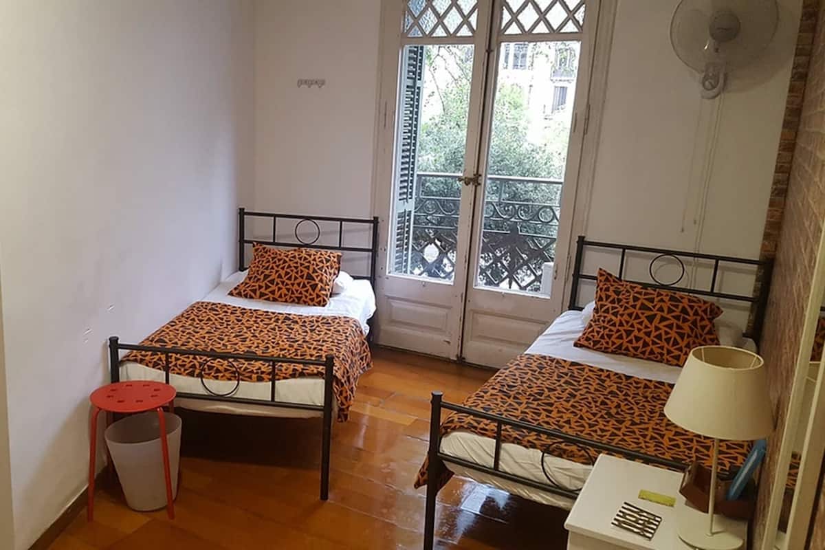 In-room safe, desk, free WiFi, bed sheets