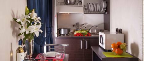 Refrigerador, cafetera expreso, cafetera/tetera, tetera/pava eléctrica