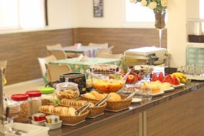 Buffet - Hotel Ville House Premium (Canoas)