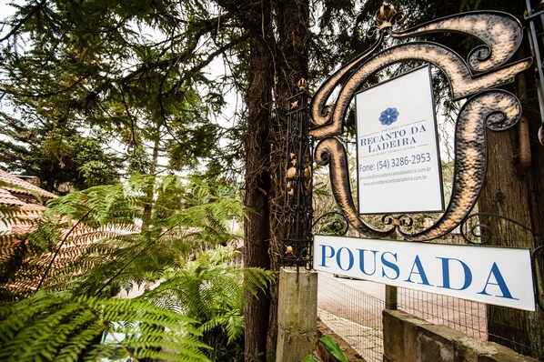 Exterior - Recanto da Ladeira Pousada (Gramado)