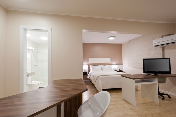 Minibar, coffres-forts dans les chambres, Wi-Fi gratuit, draps fournis