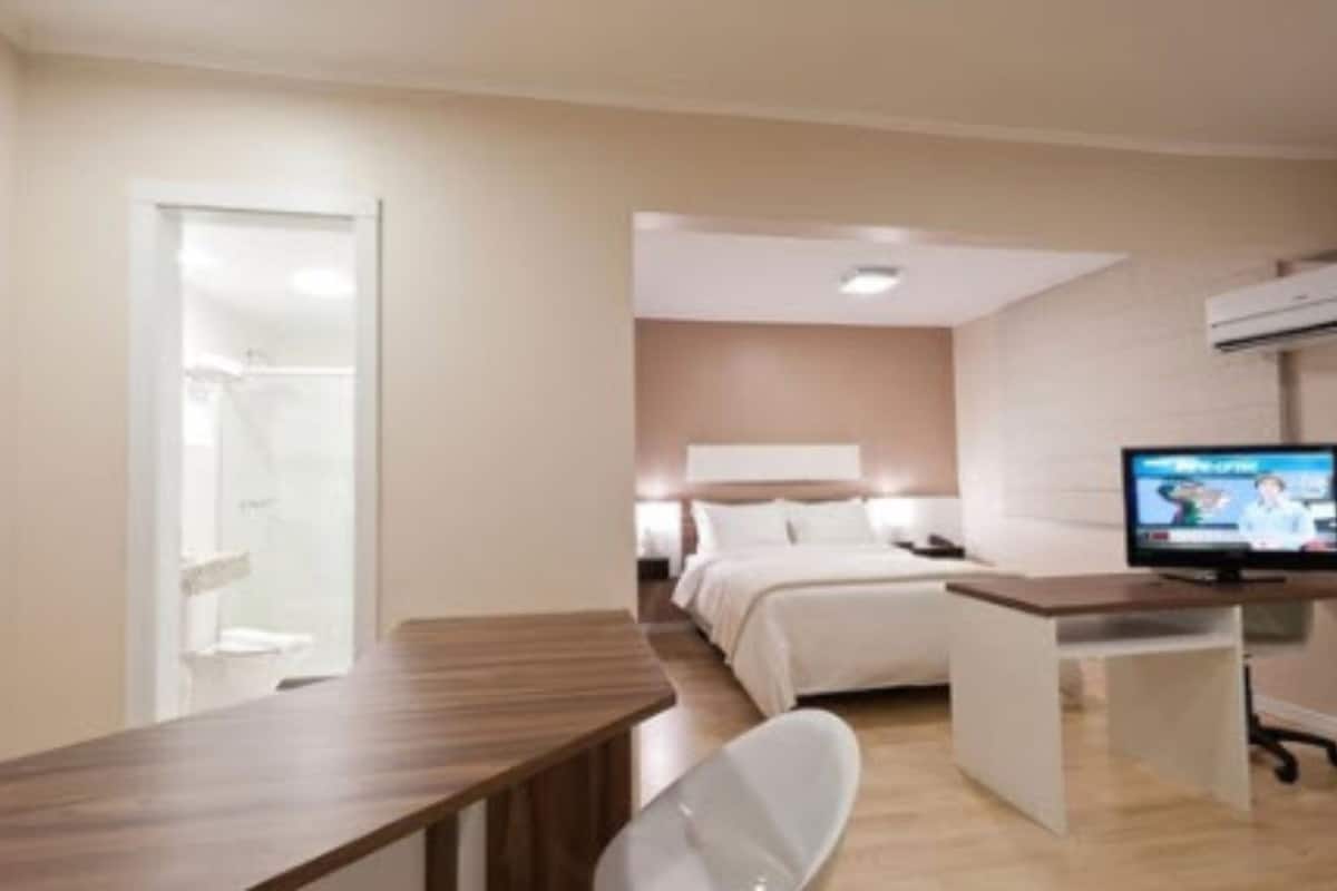 family studio suite | minibar, in-room safe, free wifi, bed sheets