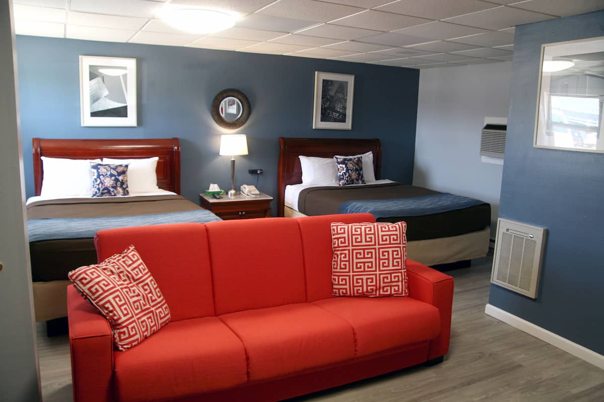 Desk, iron/ironing board, free WiFi, bed sheets