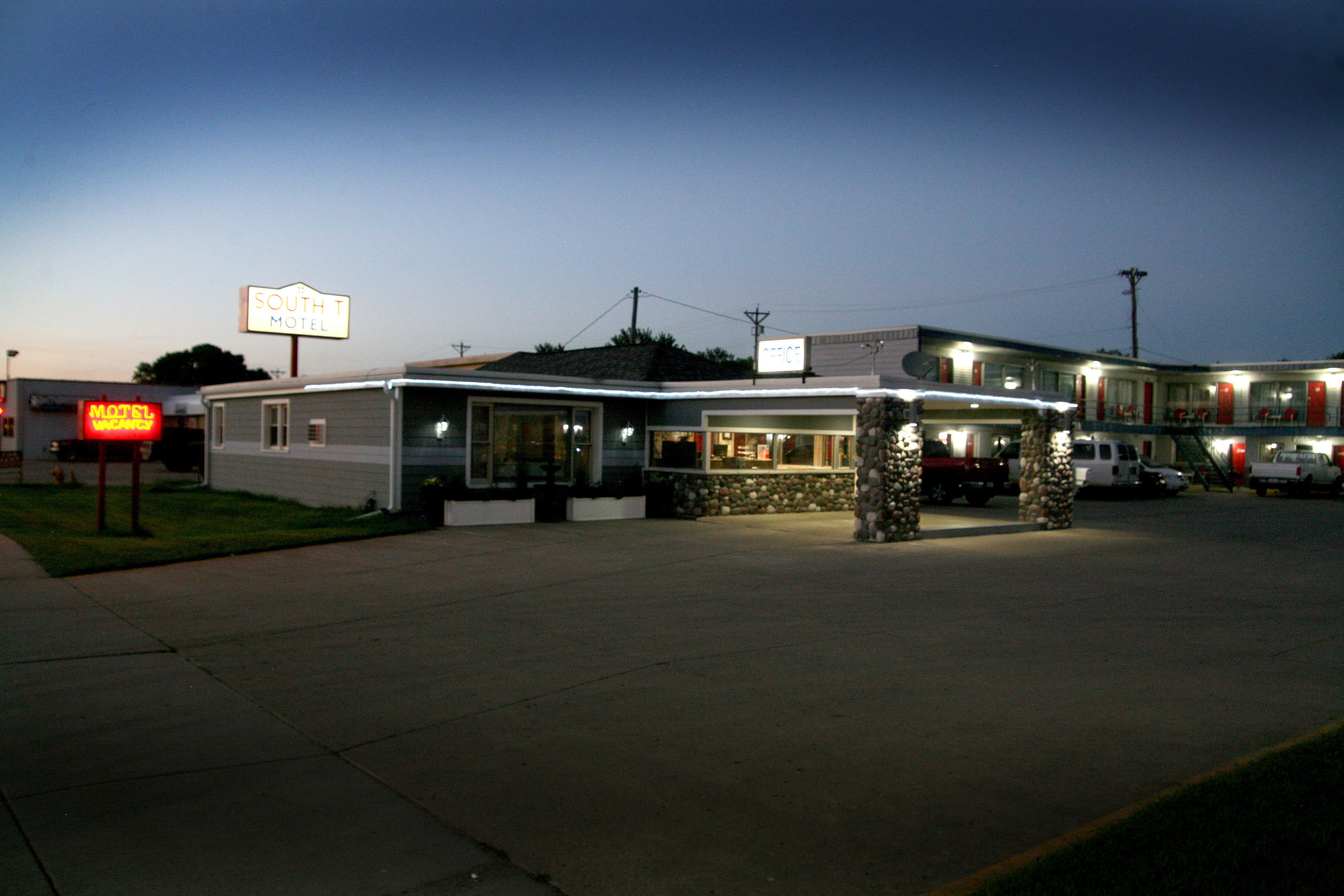 Façade de l’hébergement  – soirée/nuit
