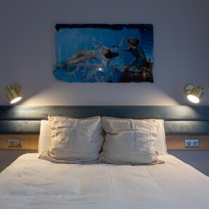 Exclusieve kamer | Luxe beddengoed, Select Comfort-bedden, een kluis op de kamer