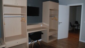 Double or Twin Room | Room amenity - Hotel Davilina (Vila Nova de Gaia)