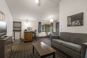 Iron/ironing board, rollaway beds, free WiFi, bed sheets - Northern Queen Inn (Nevada City)