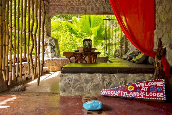 Avocado Gardens Villa (2 Bedrooms) | Terraza o patio