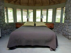 Mango Signature Cottage | Minibar, free WiFi, bed sheets