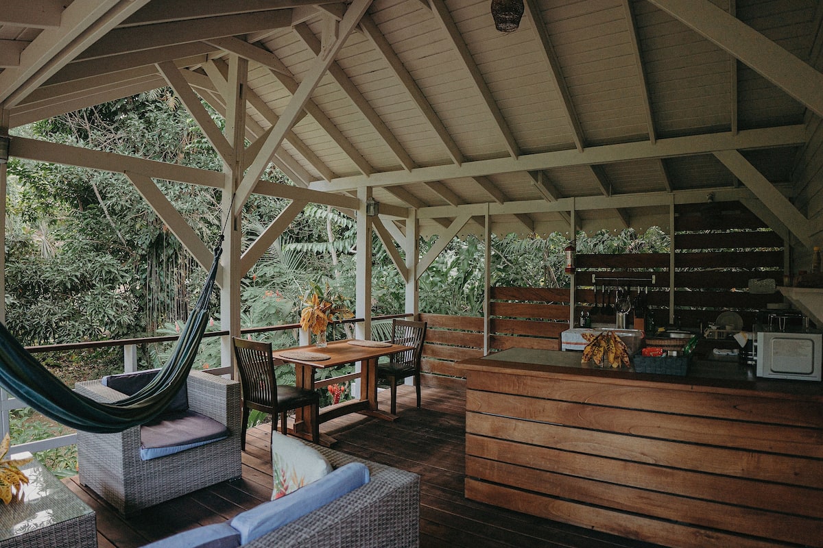 Guava-Cherry Exclusive Cottage | Minibar, wifi gratis y ropa de cama