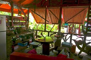 Kashima Family Bungalow | Outdoor dining