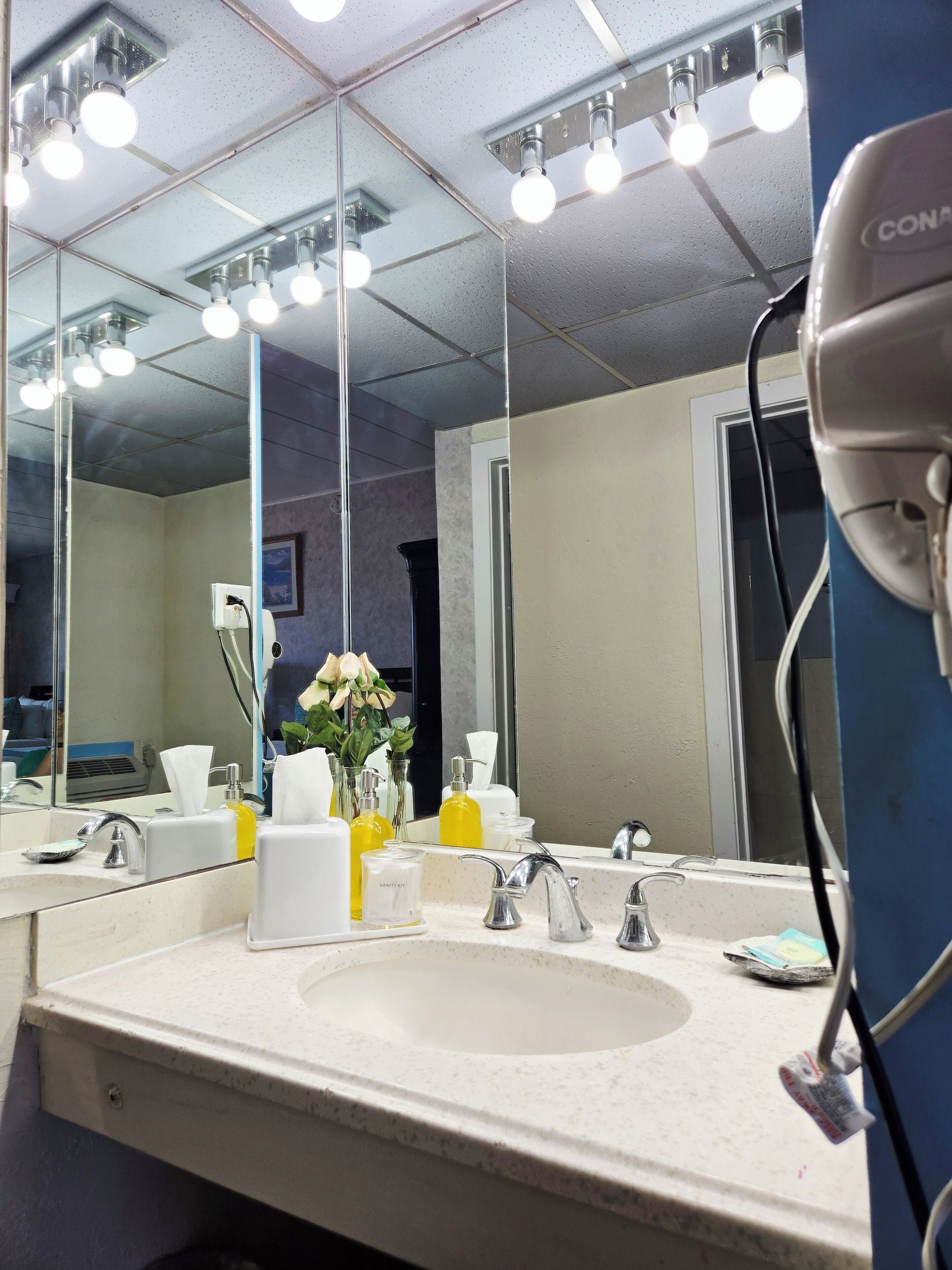 family room, multiple beds, courtyard view | bathroom | free toiletries, towels, soap, shampoo