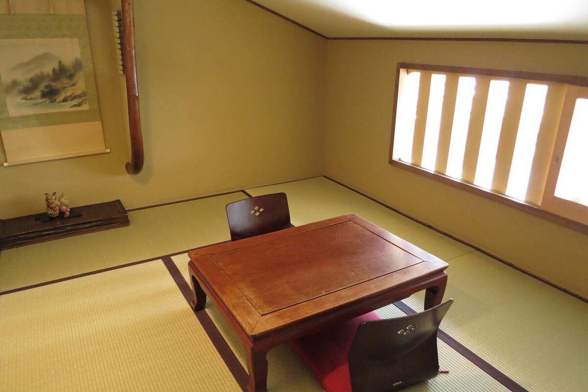 Traditional Room | Free WiFi, bed sheets
