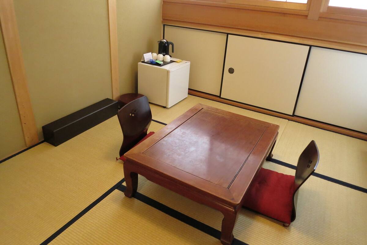 Traditional Room (2F, 2 Guests, West) | Free WiFi, bed sheets
