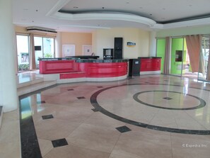Reception hall - Sugbutel Family Hotel Cebu powered by Cocotel (Cebu City)